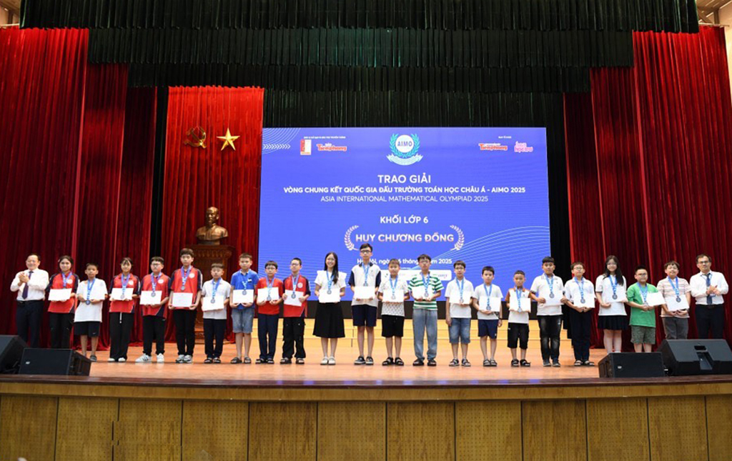 3 học sinh Trường THCS thị trấn Yên Ninh đoạt Huy chương Đồng AIMO 2025