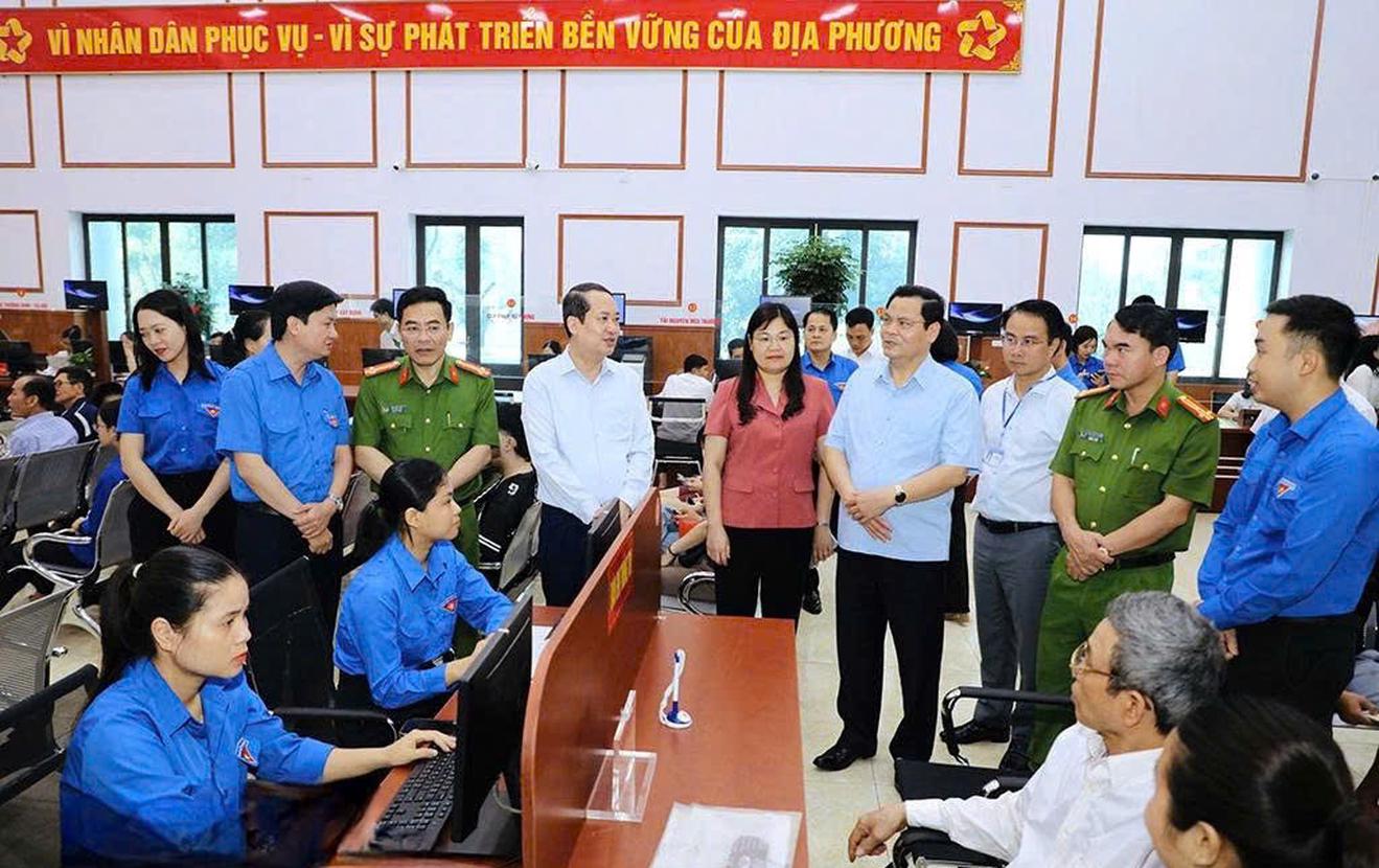 Ninh Bình: 2.600 đoàn viên thanh niên tình nguyện hỗ trợ vận hành mô hình chính quyền mới